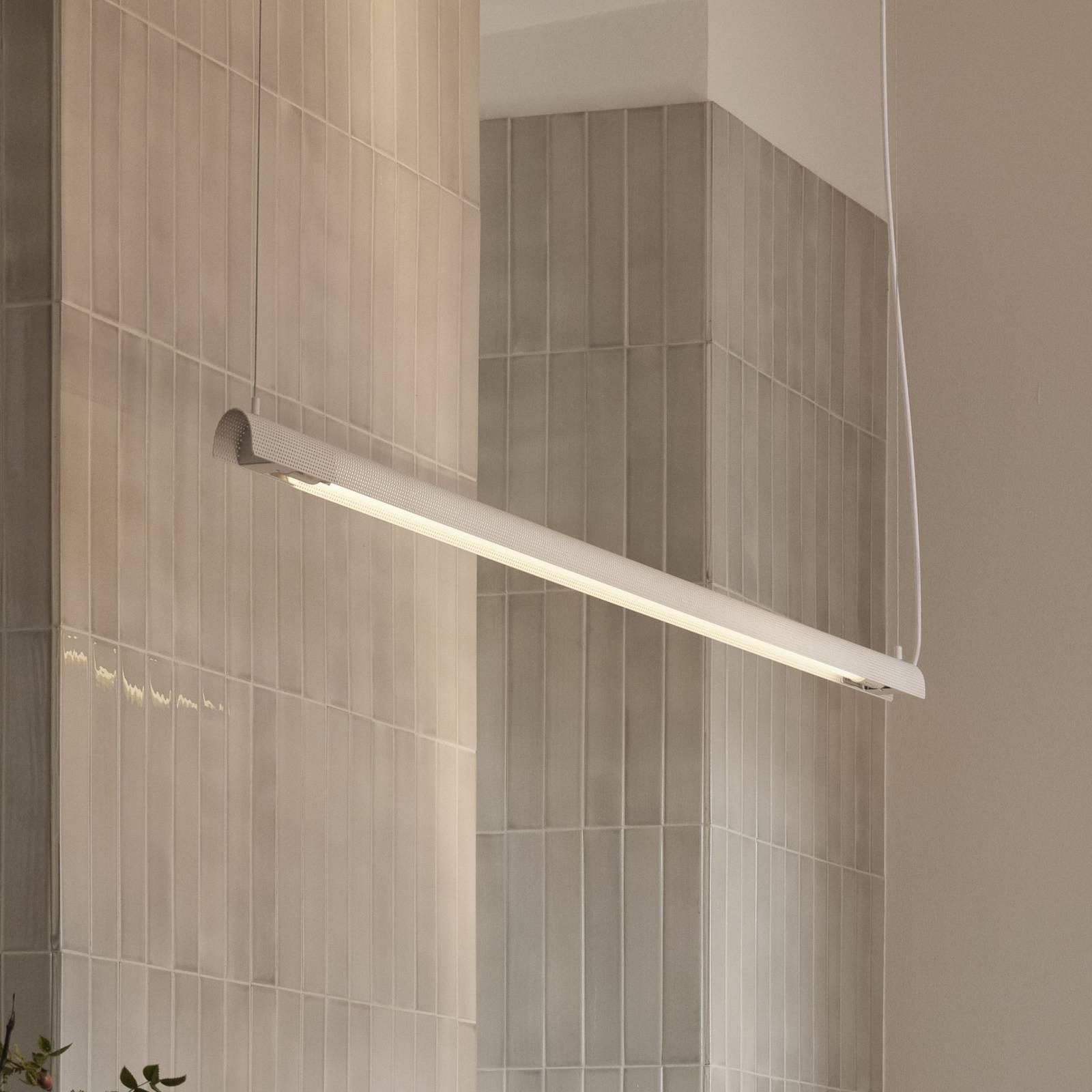 GEJST Design pendellampa Radent, Vitt / opal, Vardagsrum / matsal, Metall, Pendellampa