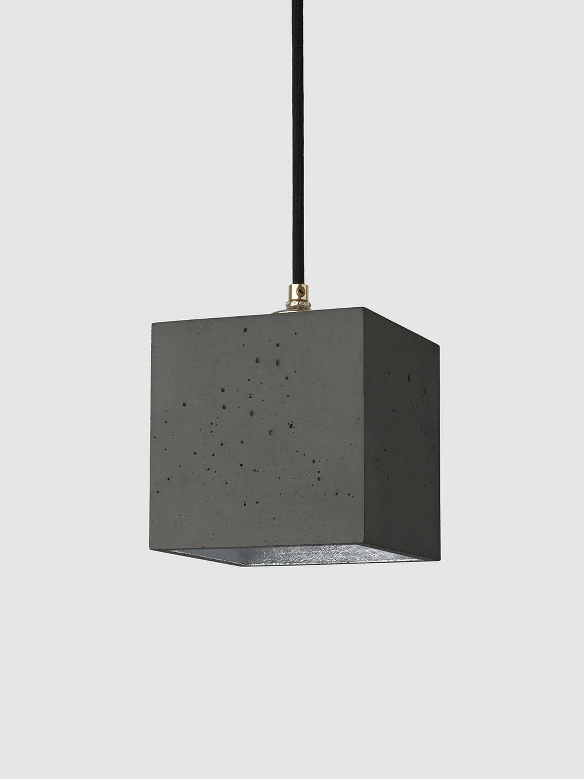 Betonlampe kubik (mellem) mørkegrå Sølv 5,0m (+DKK 100)