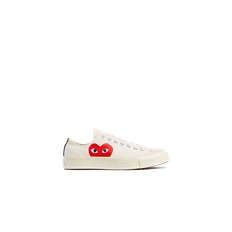 Chuck Taylor Red Heart Low Sneakers White - UK 9 (EU 42.5)