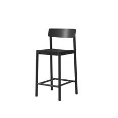Betty TK12 counter barstol fra &Tradition Sort Ask/Sort - Jacobsen Plus