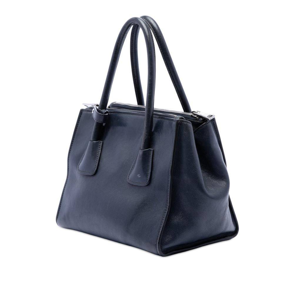 Prada Vintage Prada Tote L 22cm x W 26.50cm x D 19cm - Totebags hos Magasin