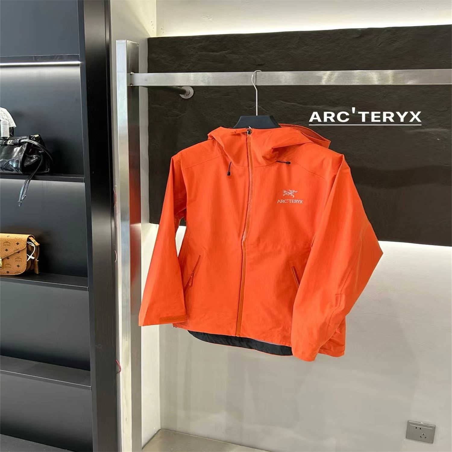 Arc'teryx Men's Beta Jacket 'Phenom' - S (S)