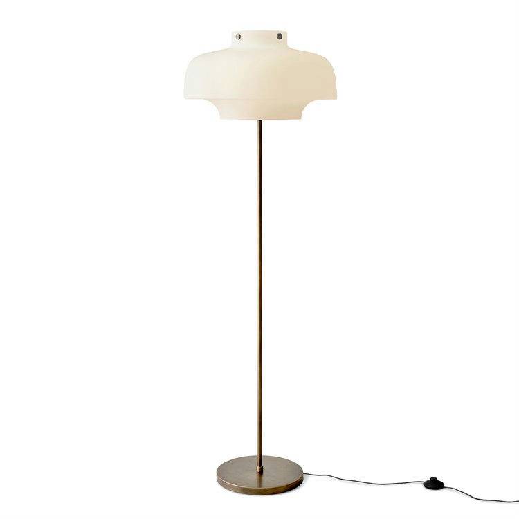 &Tradition Copenhagen SC14 Gulvlampe Opal Glass & Bronzed Brass