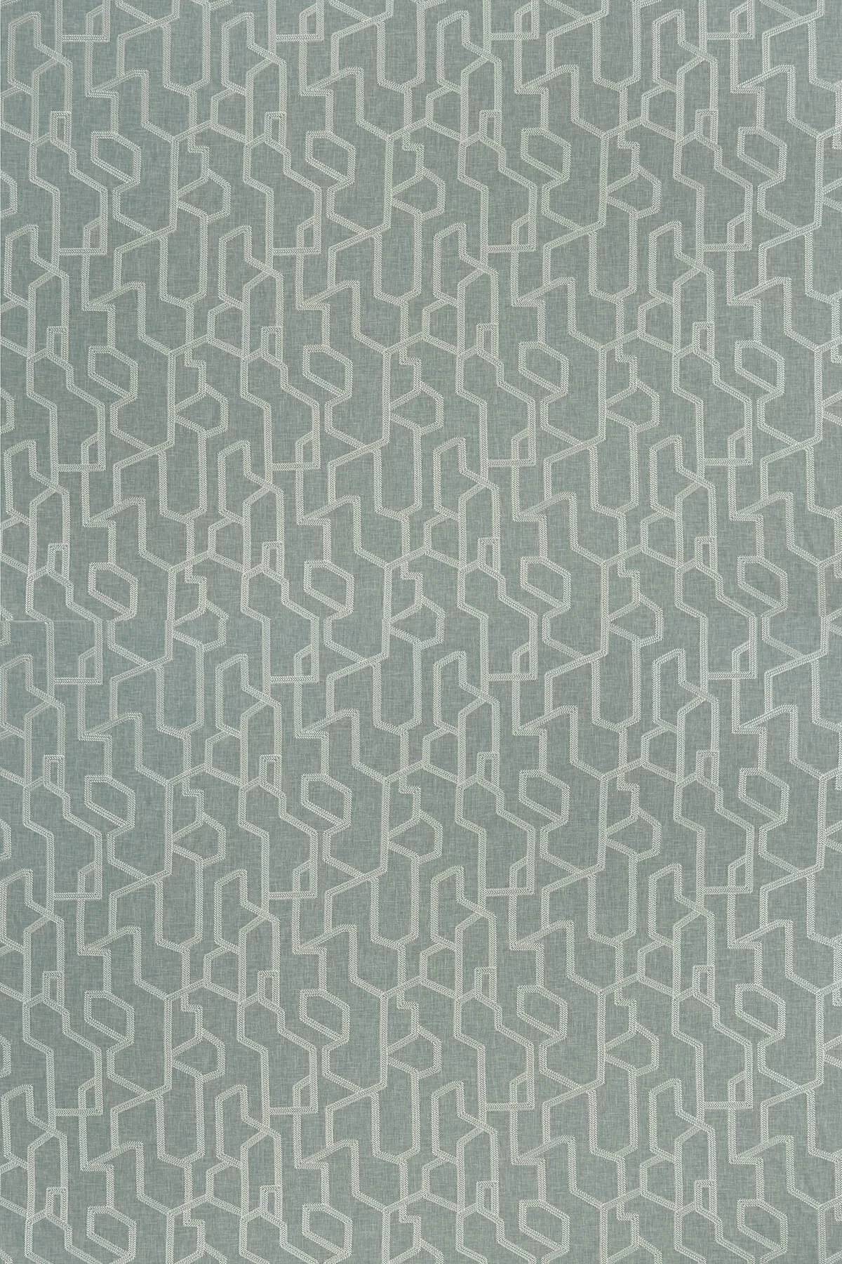 Clarke & Clarke Fabric Labyrinth F1300/05