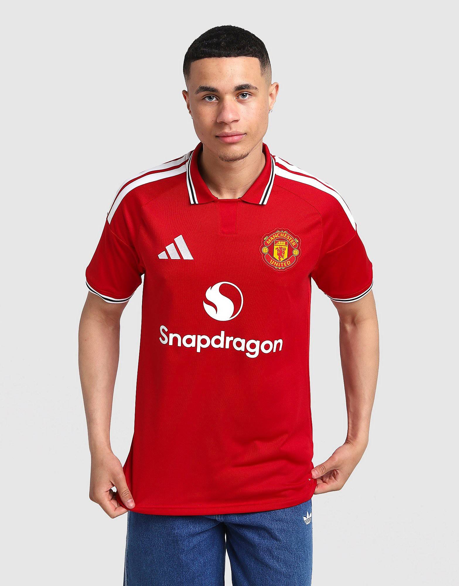 adidas Manchester United FC 2026/27 Home Shirt, röd