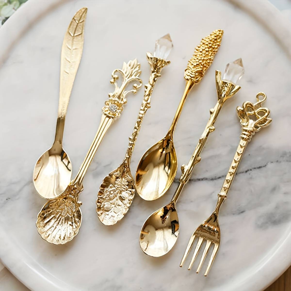 6pcs/set, European Golden Dessert Spoon, Vintage Coffee Spoon Teaspoon, Vintage Carved Spoons For Kitchen , Some Styles Are Random