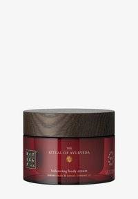 BODY CREAM - THE RITUAL OF AYURVEDA - SWEET & NUTTY - SWEET ALMOND OIL & INDIAN ROSE - Kroppslotion