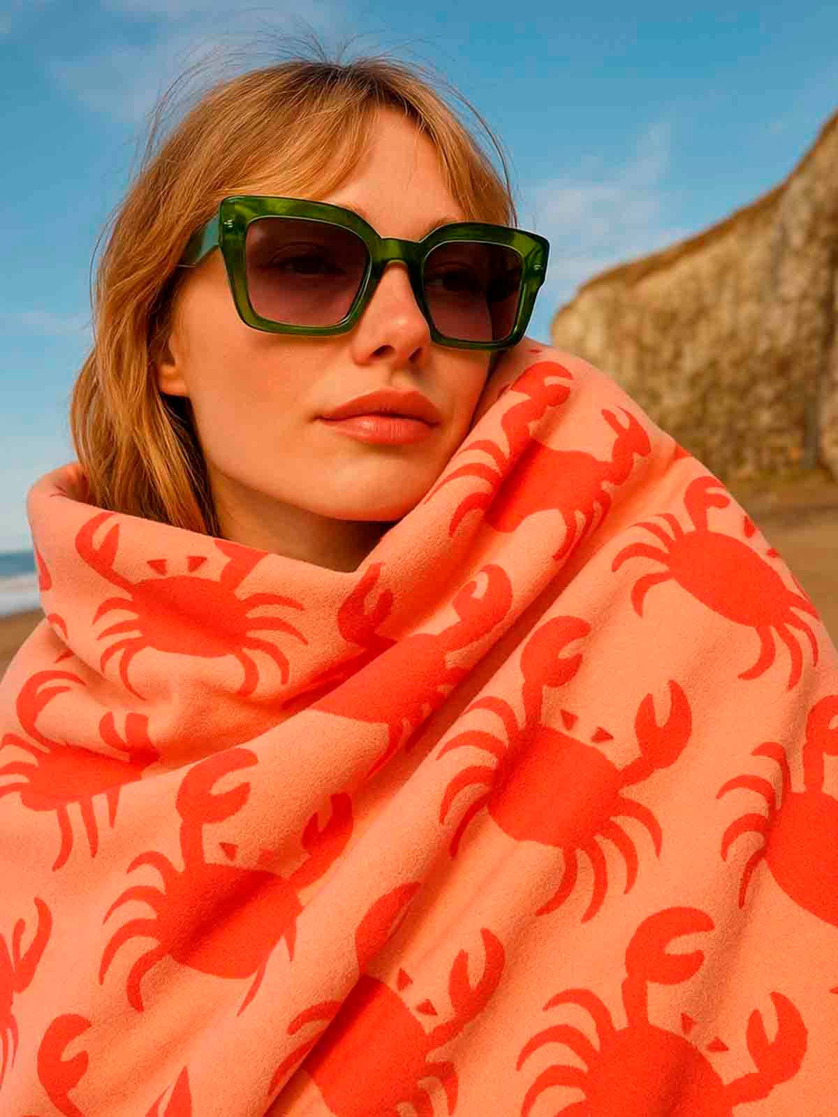 Håndklæde "Krabber" rød og koral - Vælg - 50 X 90 - Anorak.