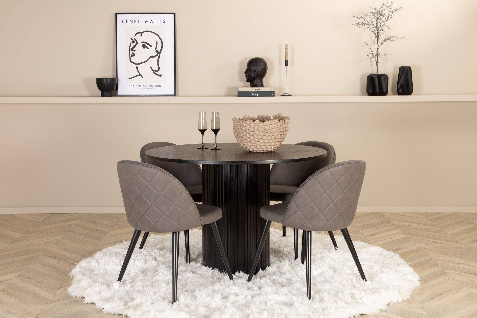 Bianca runt matbord med 4st Velvet matstol - Matgrupp Svart Venture Home