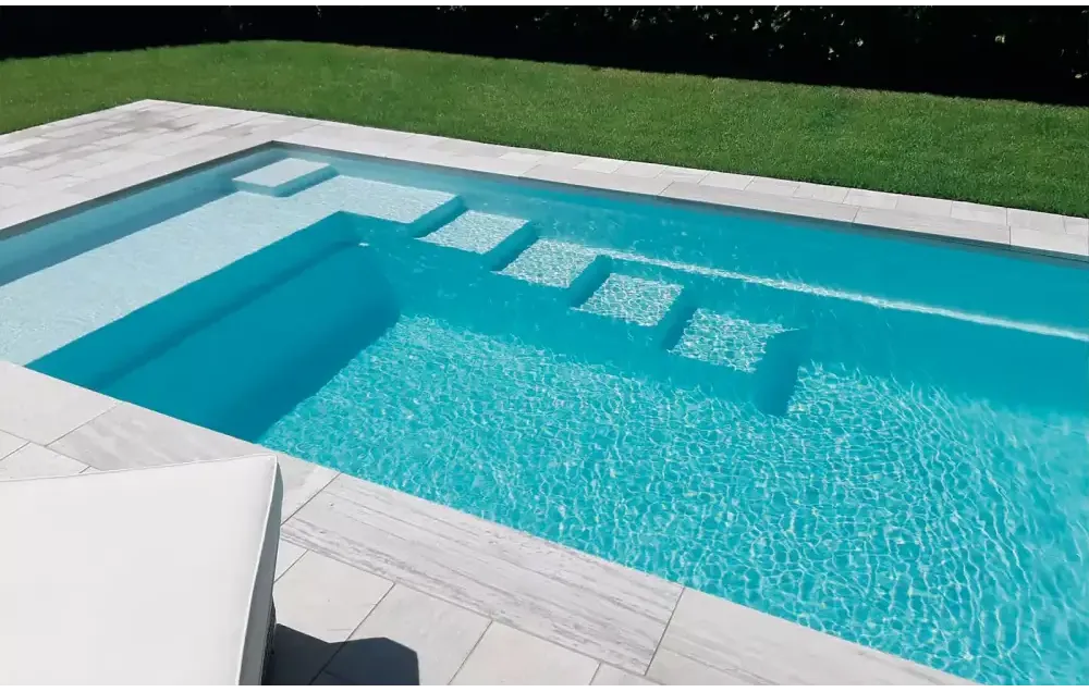 Leisurepools Elite™ Hög vattenlinje 3.8×8.1-9.1m / 1.5m djup