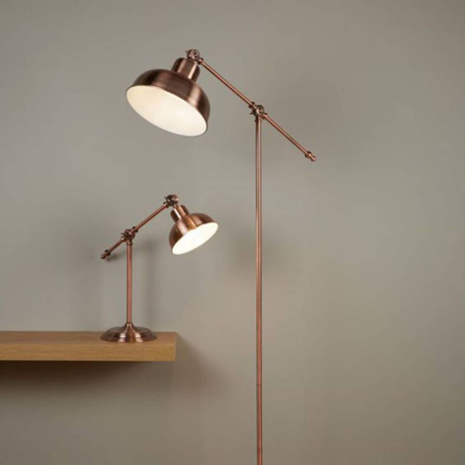 Searchlight Golvlampa Macbeth, Koppar, Vardagsrum / matsal, Metall, Industriell design, Golvlampa