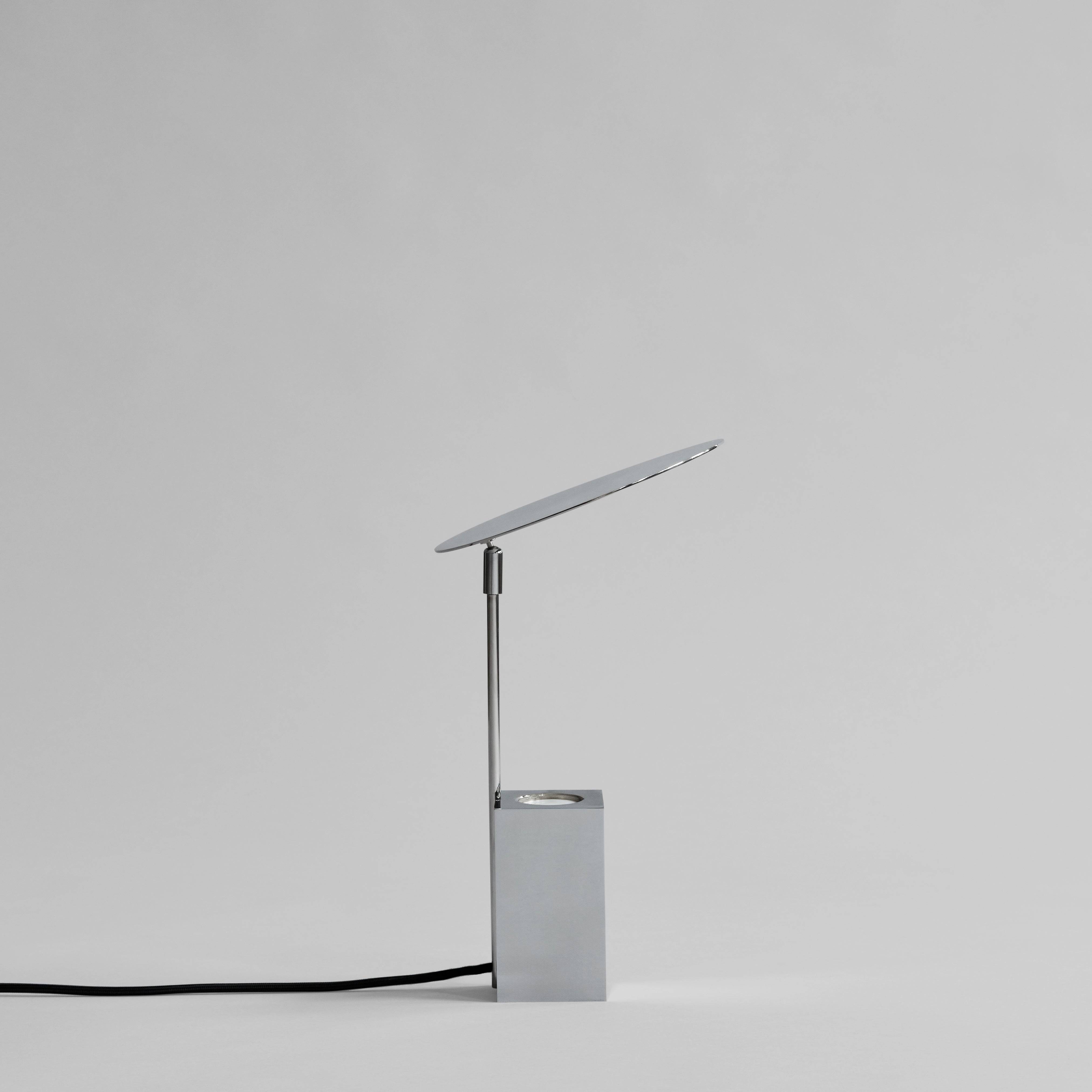 101 CPH Reflect Table Lamp - Chrome