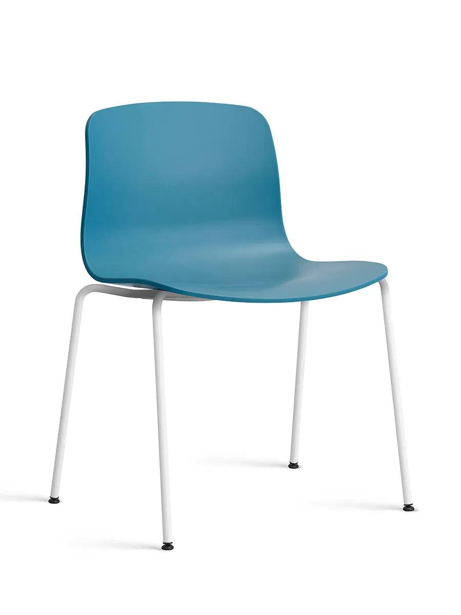 About a Chair AAC16 fra Hay Azure Blue / Hvid pulverlakeret stål - Jacobsen Plus