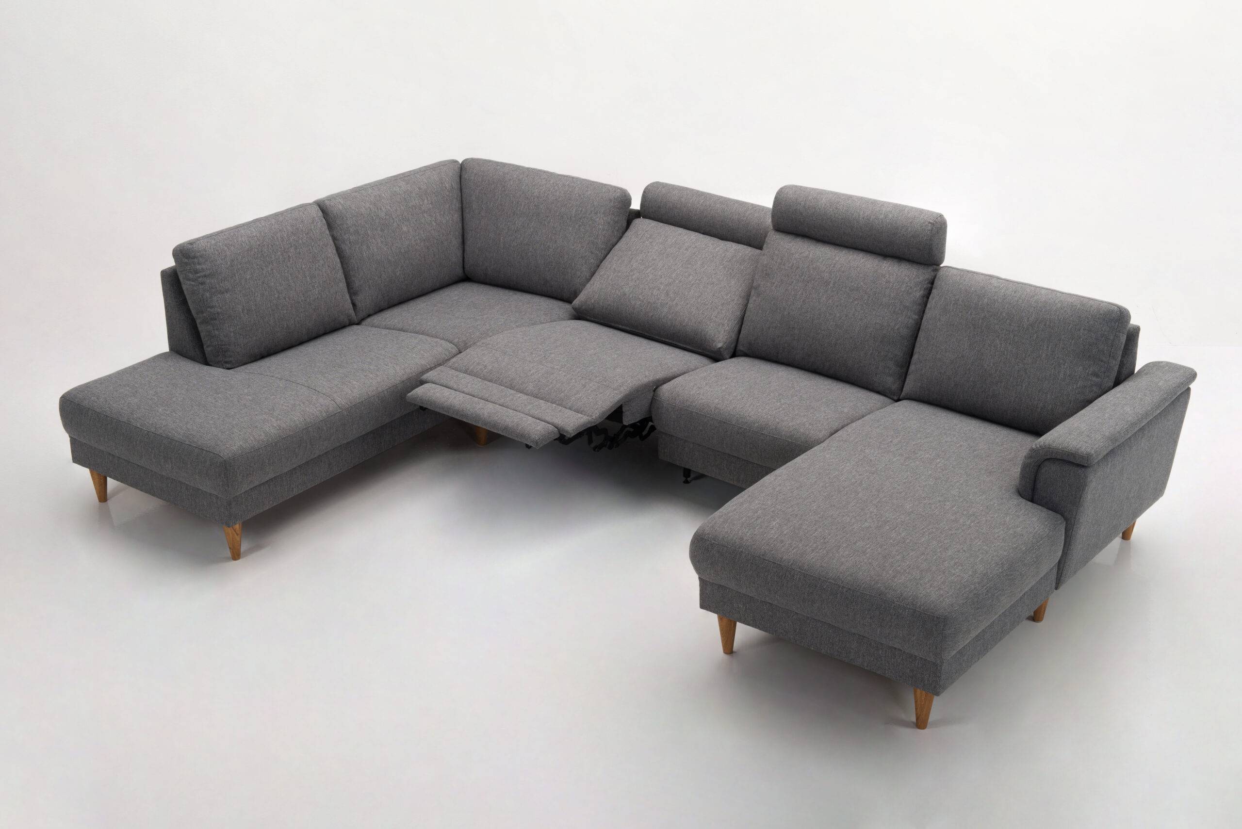 Hjort Knudsen - Napoli u-sofa - Montana - Træben - Med motor