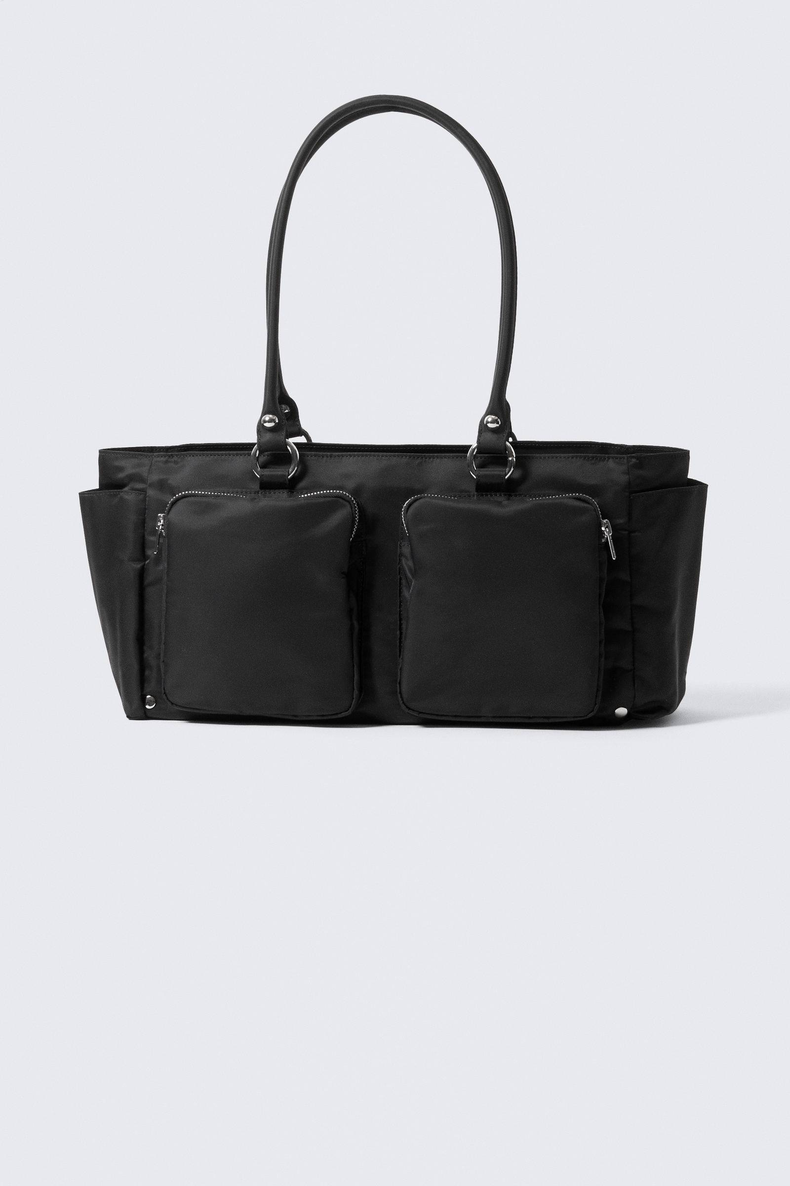 Medium Shoulder Bag With Pockets
