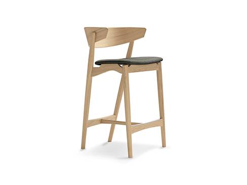 No 7 Barstol - Eg Hvidolie/Remix 133 H: 75cm - Sibast Furniture
