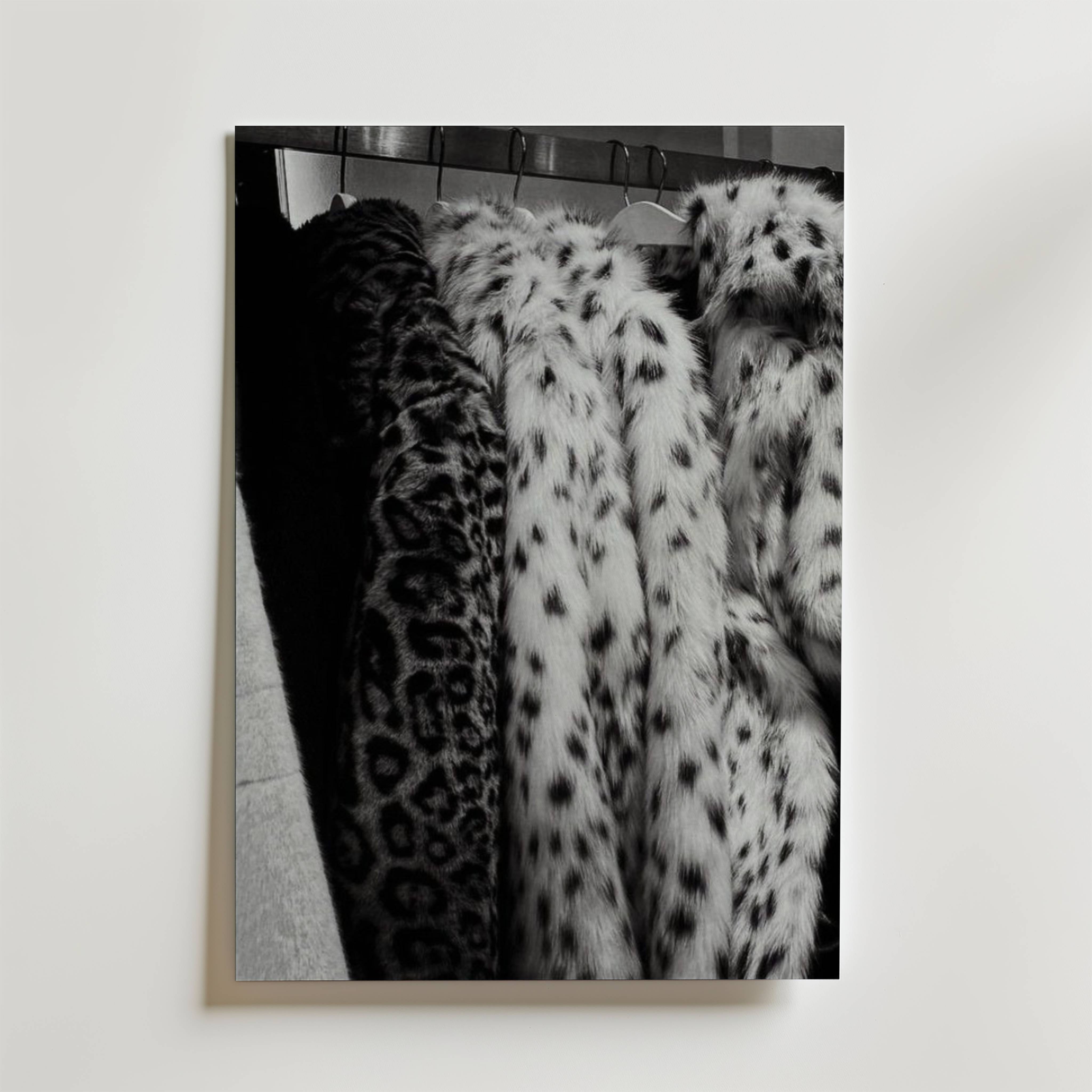 Luxury Furs Poster - Premium Canvas 40x50 cm
