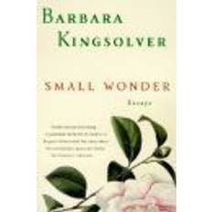 Ensayos y Reportajes Libros Small Wonder: Essays (Tapa blanda, 2003)