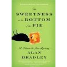 Crime, Thrillers & Mystery - English Books The Sweetness at the Bottom of the Pie: A Flavia de Luce Mystery (Paperback, 2010)