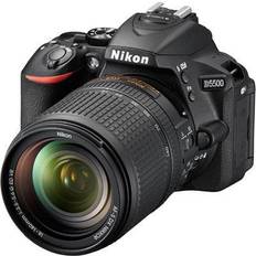 Nikon D5500 Nero Kit 18-140 AF-S VR Sensore CMOS 24Mpx Display Touchscreen 3'' Filmati Full HD Wi-Fi