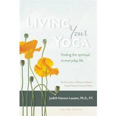 Health, Family & Lifestyle Books Living Your Yoga (Paperback, 2015)