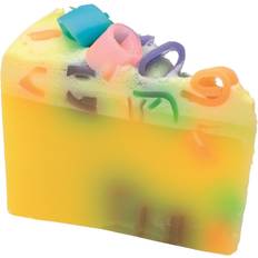 Bakteriedrepende Kroppssåper Bomb Cosmetics Pina Pinata Soap Cake 150g