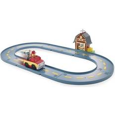 Spin Master Paw Patrol Roll Patrol Rocky’s Barn Rescue Track Set