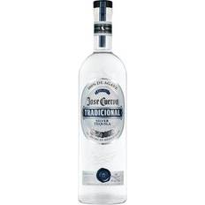Jose Cuervo José Cuervo Tequila Tradicional Silver 38% 70 cl