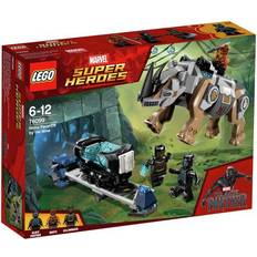 Rhino hero LEGO Super Heroes Rhino Face Off by the Mine 76099