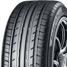 215 Bildekk Yokohama BluEarth-ES ES32 215/55 R17 94V