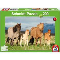 8 Classic Jigsaw Puzzles Schmidt Spiele Family of Horses 200 Pieces