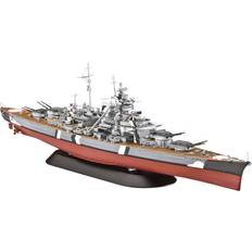 Battleship Bismarck 1:700