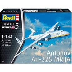 Revell Antonov AN-225 Mrija 1:144