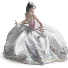 Lladro Prydnadsfigurer Lladro At The Ball Woman Prydnadsfigur 16cm