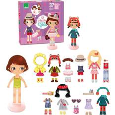 Chloe's Dressing Room 2800