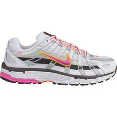 Nike P-6000 W Sneakers - White/Metallaser Fuchsia