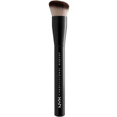 NYX CAN’T Stop WON’T Stop foundation brush #prob37