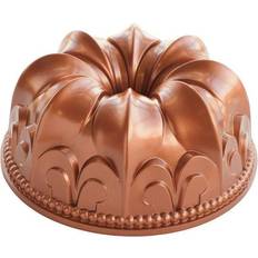 Nordic Ware Fleur de Lis Baking Tin 23.5 cm