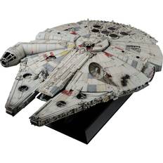 Revell Bandai Millennium Falcon "Perfect Grade" Bandai