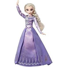 Disney frozen 2 elsa docka Hasbro Disney Frozen 2 Deluxe Fashion Doll Elsa E6844