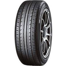 Yokohama Sommardäck Bildäck Yokohama BluEarth-ES ES32 215/60 R16 95H