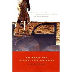 Woman watches The Woman Who Watches over the World (Häftad, 2002)