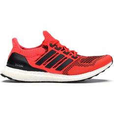 adidas UltraBOOST M - Core Black/Core Black/Solar Red