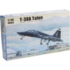 Trumpeter T-38A Talon 1:48