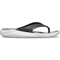 Crocs LiteRide Flip Sandalen en Sloffen - Black/Smoke
