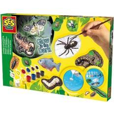 SES Creative Scary Animals Glow in The Dark Casting & Painting Set 01153