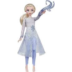 La Reine des Neiges Poupées et Maisons de Poupée Hasbro Disney La Reine des Neiges 2 Poupee Princesse Disney Elsa électronique 27 cm Bleu