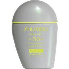 Resistente all'Acqua Protezioni Solari e Autoabbronzanti Shiseido Sports BB Sunscreen Medium/Dark SPF50+ 30ml