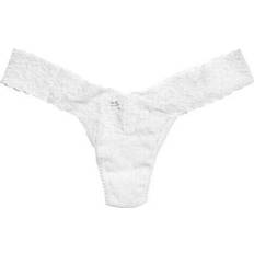 Hanky Panky Signature Lace Low Rise Thong - White