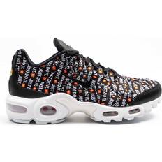 Nike Air Max Plus SE - Black/Black/White/Total Orange